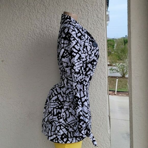 BRAND NEW ZENERGY BY CHICOS LONG SLEEVE LEATHER TRENCH COAT - Picture 3 of 14